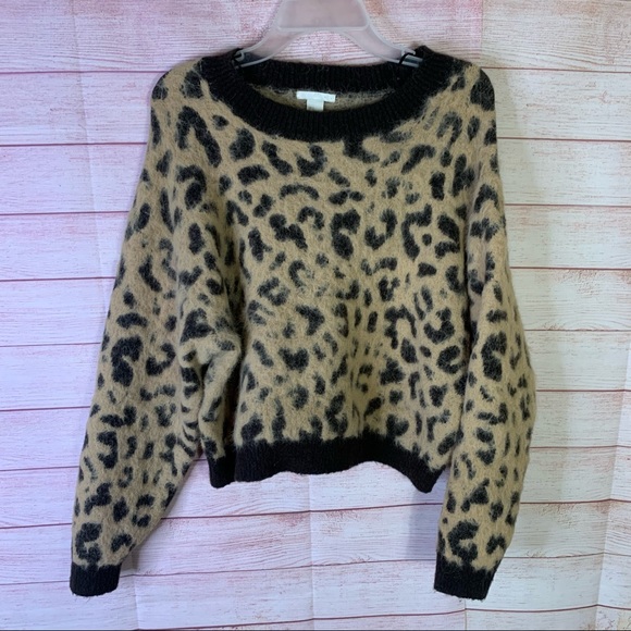 H&M Animal Print Sweater Size Small - Picture 2 of 6
